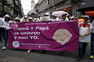 Papa Francisco nos pidió “armar lío” contra matrimonio gay: FNF