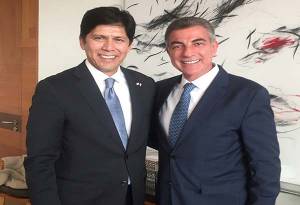 Tony Gali pacta agenda común para Puebla con senador por California