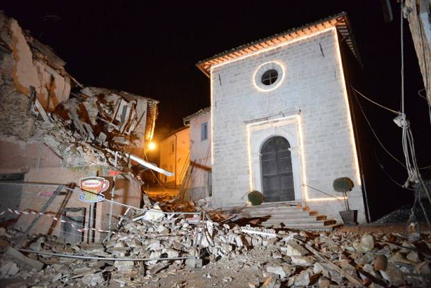 Dos fuertes sismos en Italia dejan apenas un herido