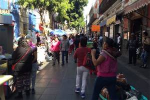Ayuntamiento de Puebla pacta con ambulantes regreso al Centro Histórico