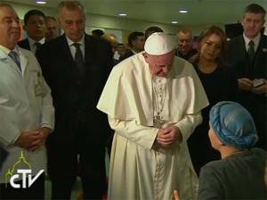 Papa Francisco visita el Hospital Infantil y bendice a los niños de México