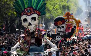 FOTOS: Desfile de Día de Muertos reúne a 250 mil personas en CDMX