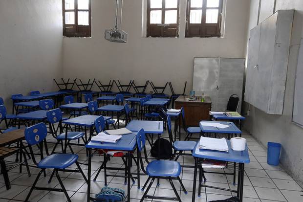SEP Puebla separa a maestro por actos inapropiados contra alumna