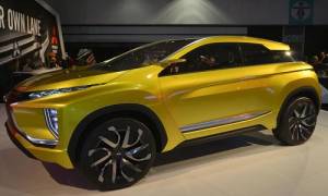 Mitsubishi presenta eX Concept, eléctrico y autónomo
