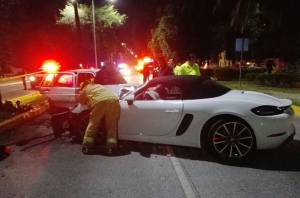 FOTOS: Juniors ebrios chocan Porsche y matan a un hombre en bulevar 5 de Mayo