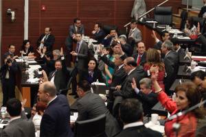 Congreso cita a Pemex y CFE por gasolinazo y alza en tarifas