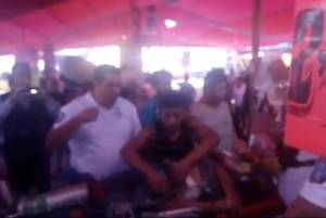 VIDEOS: Hieren a dos comerciantes durante asalto en tianguis de San Isidro