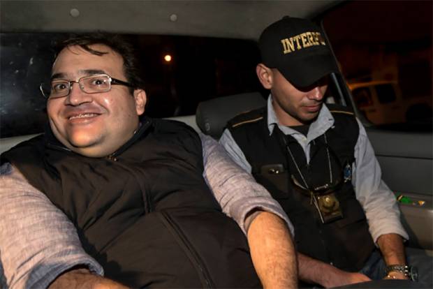VIDEO: Javier Duarte sonríe durante su captura en Guatemala