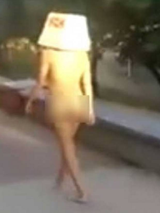 Aparece mujer que paseó desnuda y con hielera en la cabeza por Culiacán