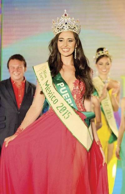 Gladys Flores, de Puebla, se coronó como Miss Earth México 2015