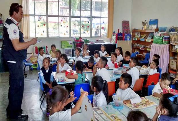 Protección Civil Municipal imparte talleres a escuelas de Puebla