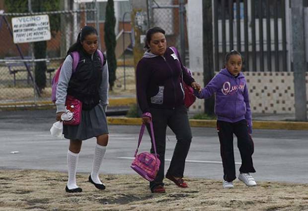 Horario de invierno en escuelas de Puebla inicia el lunes 26 de octubre