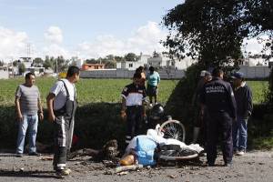 Taquero murió aplastado por rama de árbol en Texmelucan