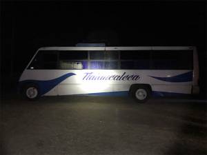 PF asegura autobús cargado con combustible robado en Tláloc, Puebla