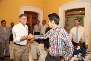 Tony Gali garantiza trabajo conjunto con ingenieros de Puebla