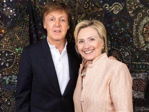 Paul McCartney se tomó la foto con Hillary Clinton