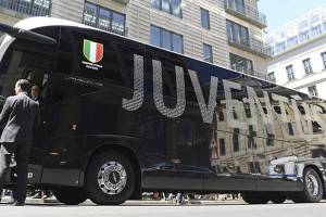 Juventus recibido con carta bomba en Bolonia