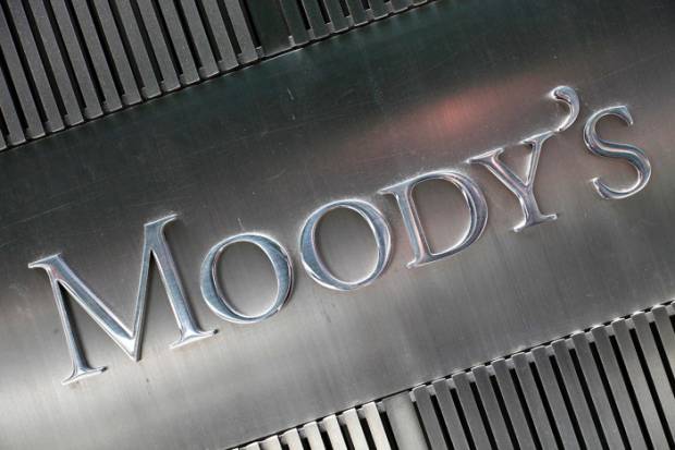 Creciente deuda de Peña enciende focos rojos: Moody’s