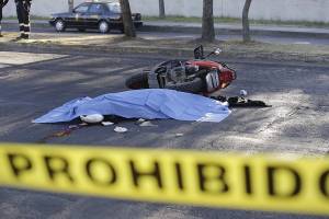 FOTOS: Muere estudiante aplastada por camión repartidor de gas en Puebla