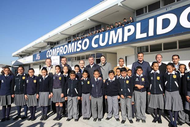 Tony Gali cumple con escuelas dignas para niños y jóvenes de Puebla