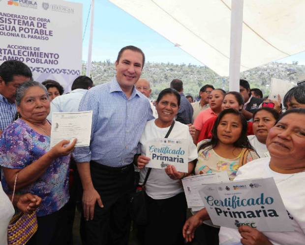RMV inaugura obras en Tehuacán; lamenta enfrentamiento con la alcaldesa