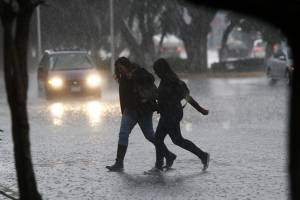 Seguirán tormentas intensas en Puebla por frente frío número 2