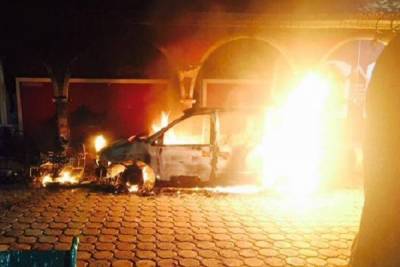 Habitantes de Chietla queman patrullas y destrozan alcaldía por asesinato de anciana