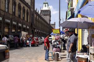 Tras gresca, ambulantes retoman calles del Centro Histórico de Puebla