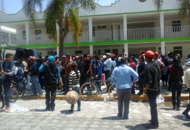 SGG Puebla niega golpes contra alcalde de Felipe Ángeles durante protesta