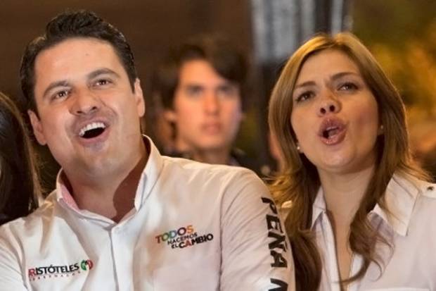 Esposa del gobernador de Jalisco insulta a diputados y luego se disculpa