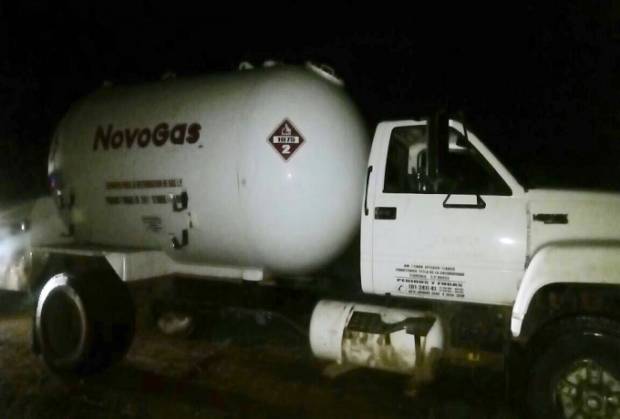 Localizan pipa con más de 9 mil litros de combustible robado en Coronango