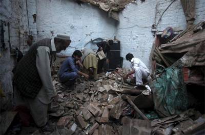 Sismo de 7.5 grados deja 277 muertos en Pakistán y Afganistán