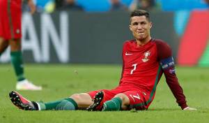 VIDEO: Cristiano Ronaldo, las lágrimas tras salir lesionado de la Euro 2016