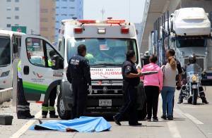 FOTOS: Menor de 14 años de edad murió atropellado en la autopista México-Puebla