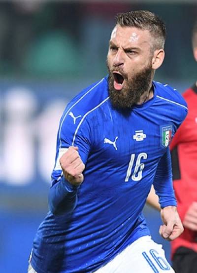 Italia derrotó a Albania 2-0 y va con paso firme a Rusia 2018