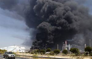 Pemex contrala incendio en refinería de Tula; no hubo heridos