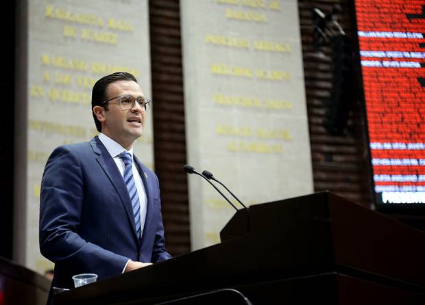 Juan Pablo Piña propone fortalecer medidas contra discriminación