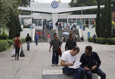 Pega crisis a VW de Puebla, extenderá vacaciones con salarios reducidos