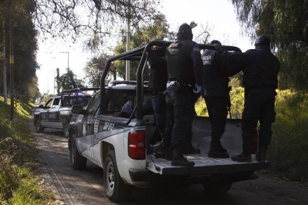 Ladrones de combustible balearon a policías estatales en San Miguel Espejo