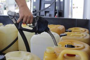 Gasolineras de Puebla, en riesgo de quiebra por venta ilegal de combustible