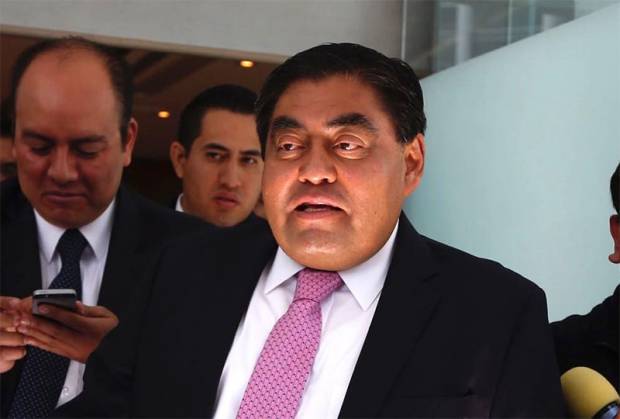 Barbosa descarta dejar coordinación en el Senado y al PRD