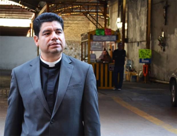 Acusan de pederastia a ex vocero de la Arquidiócesis de León