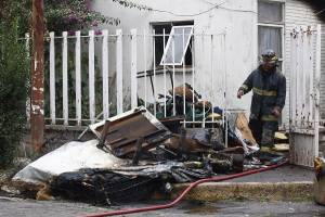 FOTOS: Bomberos sofocaron incendio en vivienda de San Manuel