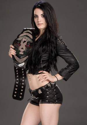 FOTOS: Paige, difunden fotos íntimas de la Diva de WWE