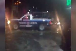 VIDEO: Alcalde de San Andrés Cholula usa patrulla para evitar el tráfico