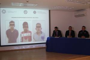 Dictan prisión preventiva a asaltantes y presuntos homicidas de policía de Puebla