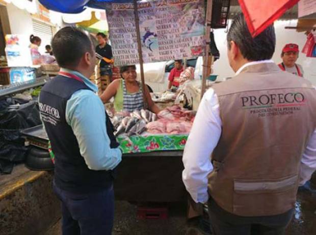La Profeco suspende a dos pescaderías en Puebla por no exhibir precios