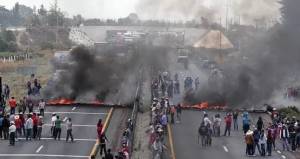 Marina ingresó a Palmarito y habitantes bloquearon mediodía la autopista Puebla-Orizaba