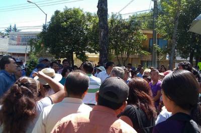 Cientos de vecinos de Amalucan se manifestaron a favor del parque