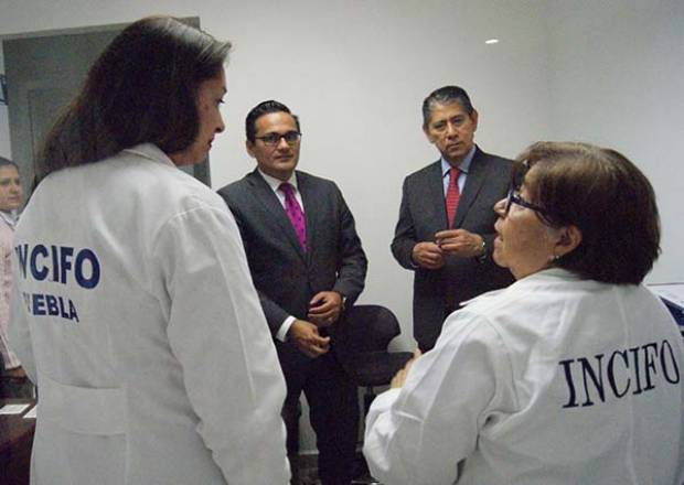 Fiscales de Puebla y Veracruz firman convenio contra la trata de personas